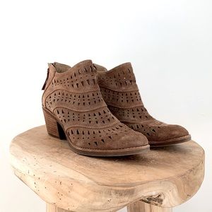 Sofft Ankle Boot